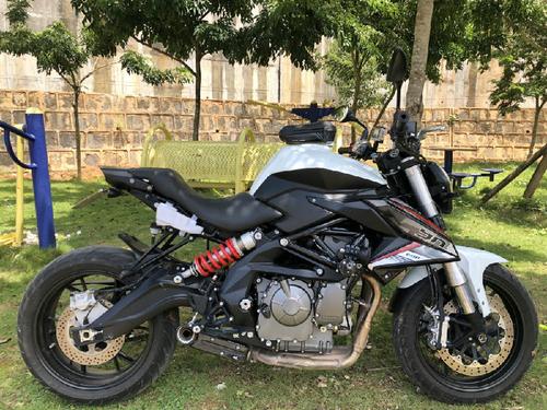 德宏黄龙600 2020年四月上牌售价39666准新车 滑动离合 abs 改装大灯