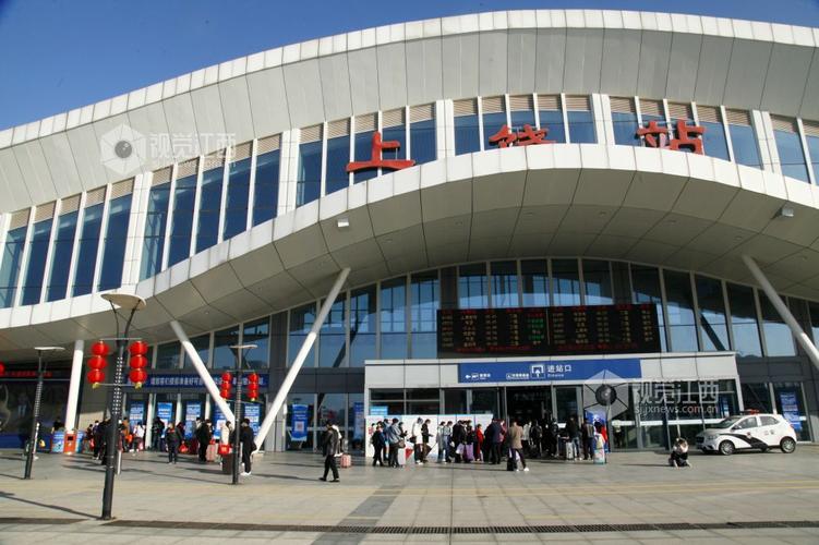 江西上饶市民早出门早赚钱