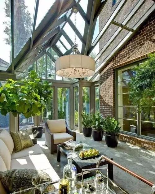 就想有个这样的玻璃花房陪着爱人孩子阳光明媚一辈子