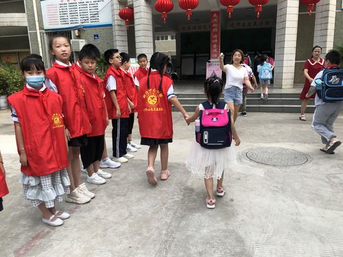 你好,新学期——雨山中心小学开学第一天