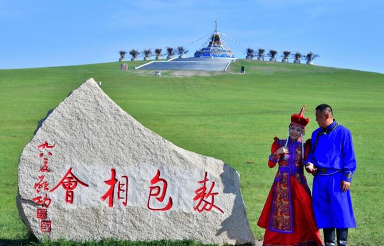 天下第一敖包相会,大草原有神灵,也有爱情