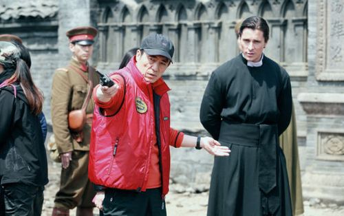 《金陵十三钗》张艺谋导演,贝尔工作照