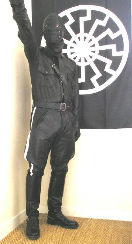 【转载】雄靴的诱惑