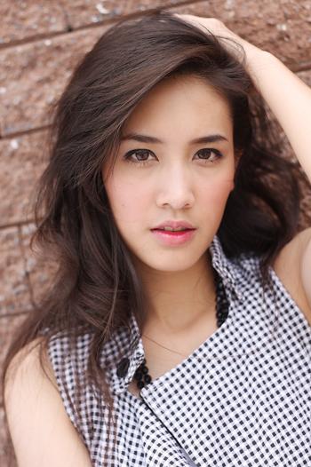 拥有迷人笑容的泰国min-长相甜美性格好的可爱天使