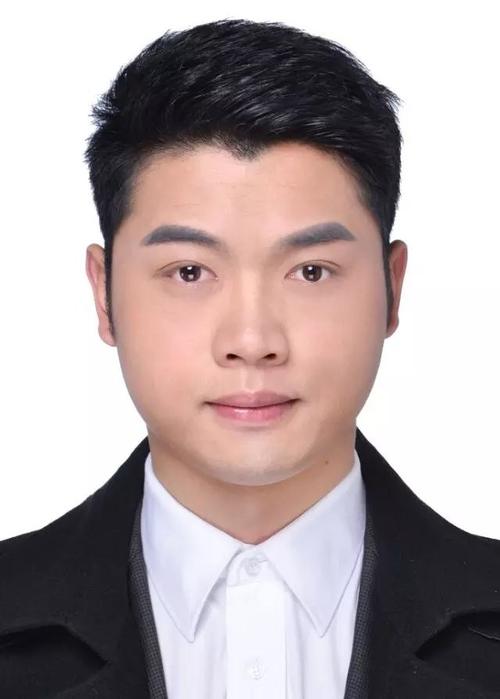 潘文龙简介