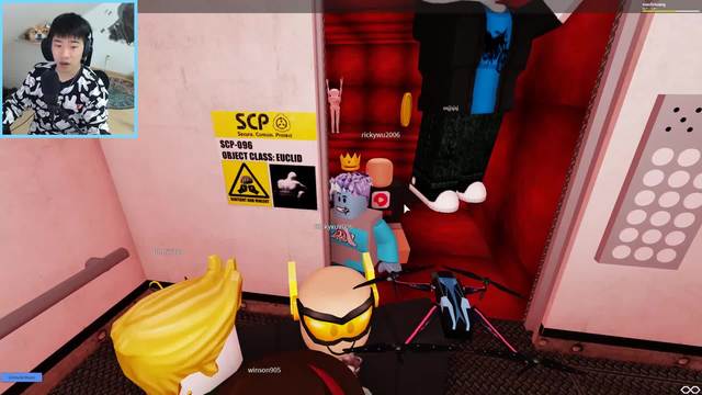 小飞象解说roblox电梯模拟器:遇到了scp173和可怕老人!