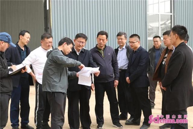 牡丹区委常委,区委办公室主任赵效存,区委常委,常务副区长张哲帅,区