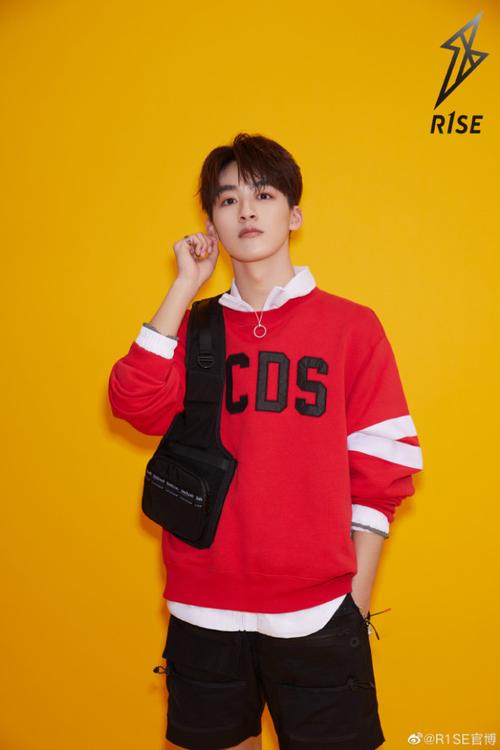 何洛洛精选壁纸,100张的帅气,请签收