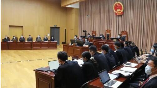 中纪委点名黑老大刘凤学:百辆豪车接出狱,鞭炮"炸"百米街道