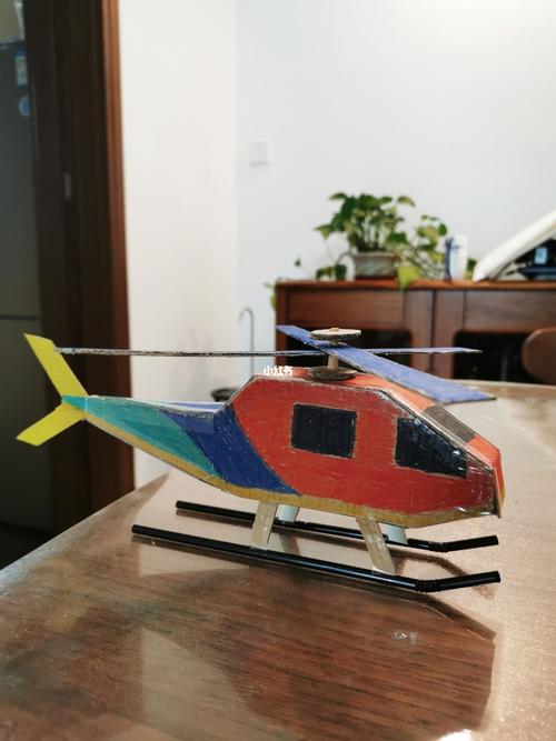 幼儿园亲子手工-直升机