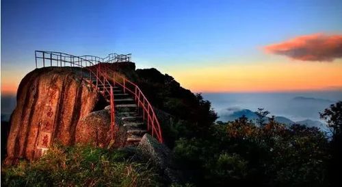 漓江发源地——"华南第一峰"猫儿山……历史文化底蕴深厚,旅游资源