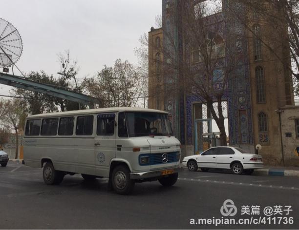 伊朗的城市公交车都是老奔驰