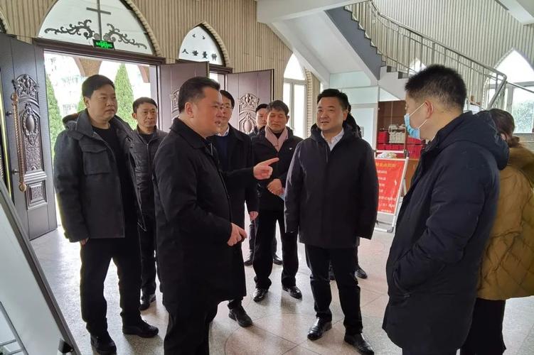 湖州师范学院党委副书记陈永华,湖州市民宗局局长鲍鸿等分别陪同调研.