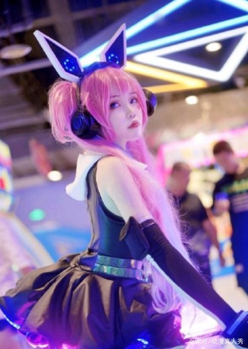 王者荣耀安琪拉cosplay,幽韵撩人