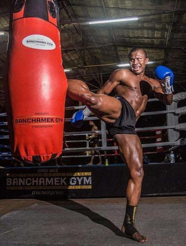 36岁的播求依旧壮如少年,大晒八块腹肌好身材引围观