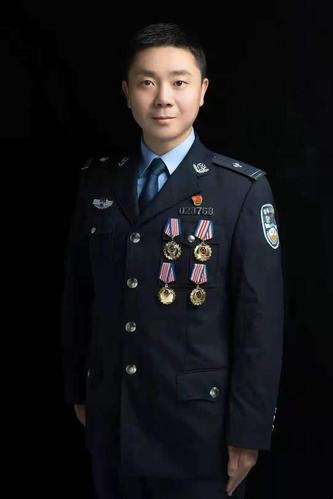 警营之星勇担当敢亮剑这个80后警察不简单
