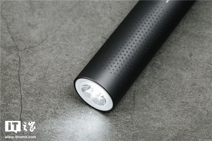 it之家开箱紫米强光手电筒充电宝图赏