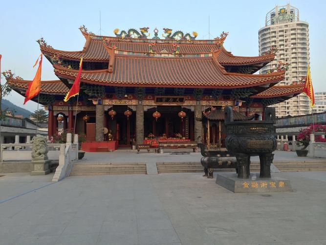 p>妈屿"天后古庙",俗称妈祖宫,共2座.