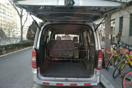 2016款 2016款五菱荣光v 轻型封闭货车 1.2l 手动