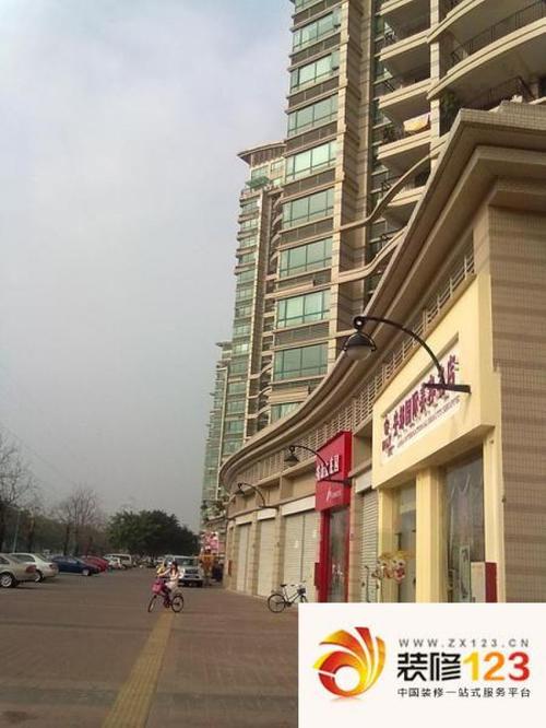 雅居乐雍逸豪廷商铺