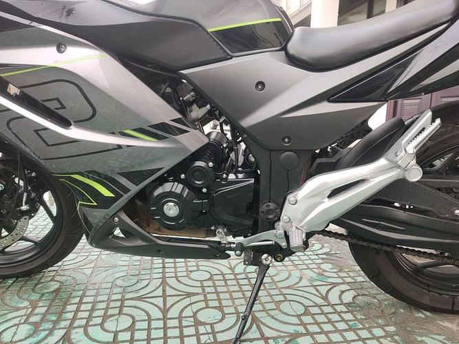 国威牌gw250-2c二手摩托车_哈罗摩托