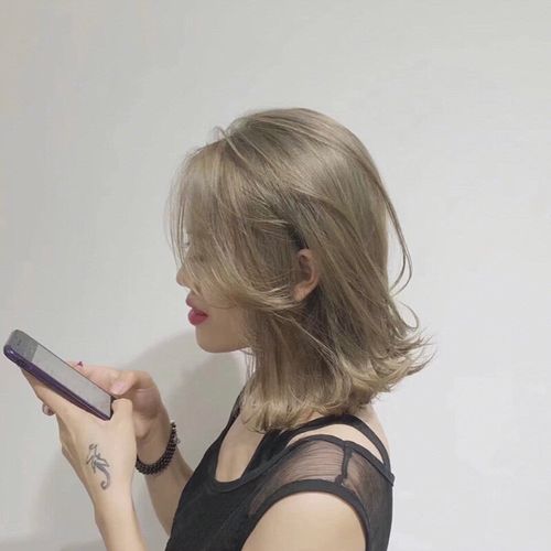 沙金色2021流行色自己在家染显白染发膏新款奶茶薄荷米热卖颜色视频