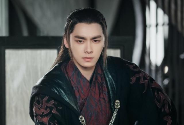 四年之后李易峰再演古装剧,搭档女主当红小花,男二也是一大看点