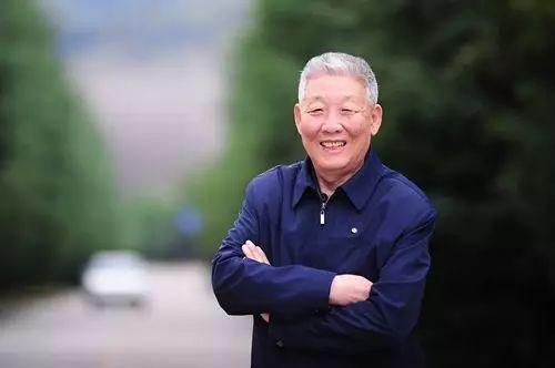 这10位中国人怼得美国好难受,绝对是中国骄傲!