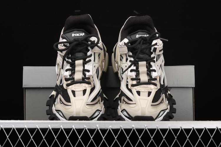 balenciaga track 4.0 巴黎世家四代潮流跑鞋 gn92009