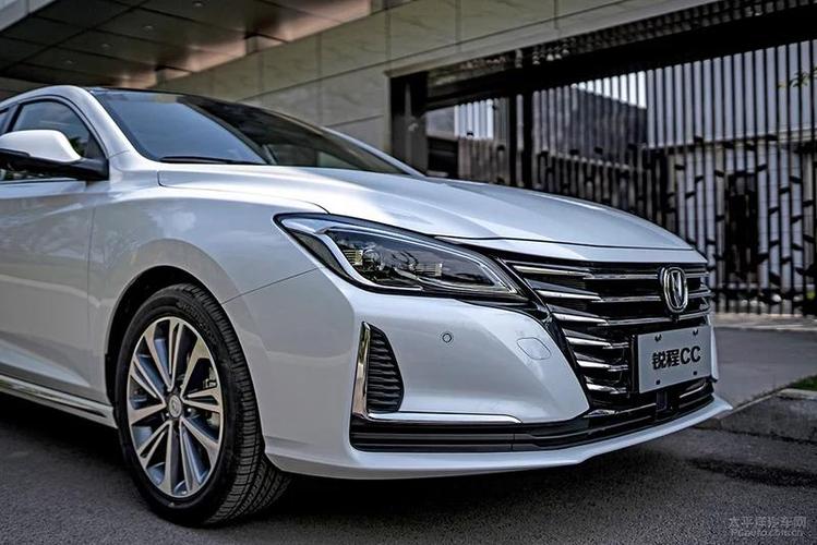 长安锐程cc正式发布,新车是(参数|图片)的改款车型,新车名的寓意为"