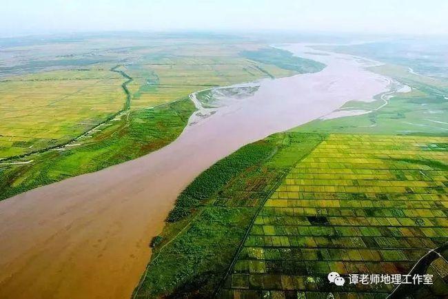 灌溉农业在我国主要分布在西北地区的河套平原,宁夏平原和河西走廊