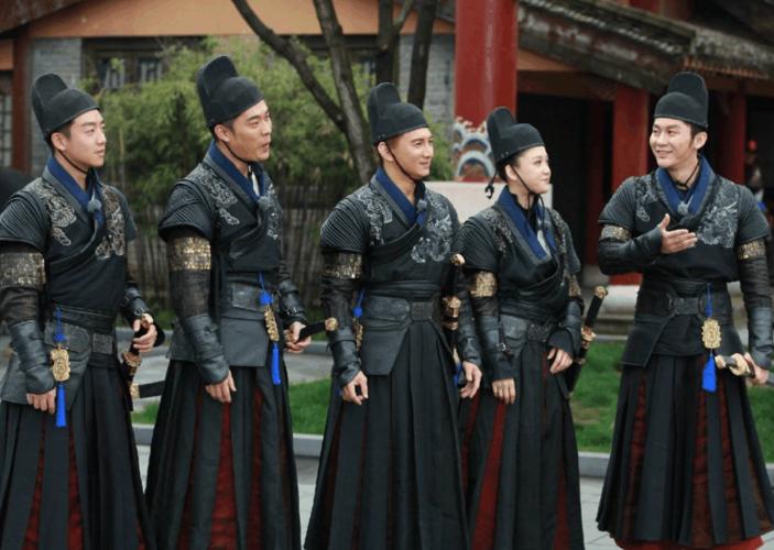 明朝遍地的锦衣卫, 他们工资该如何领取? 其实就分