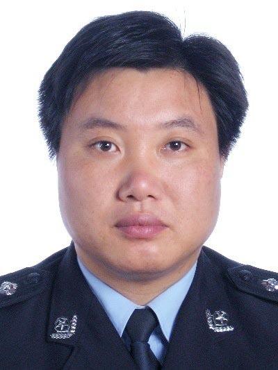 东台市人民政府 领导信息 徐小进 政治处主任
