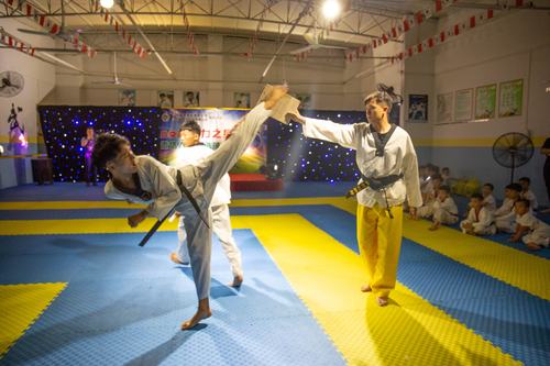 【跆拳道】一定要"光脚"训练的秘密原来是这个