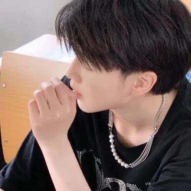 2024霸气冷酷的真人男头 男头像霸气高冷