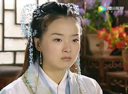 《花姑子》钟素秋:虽然头饰廉价,但依旧美得让人移不