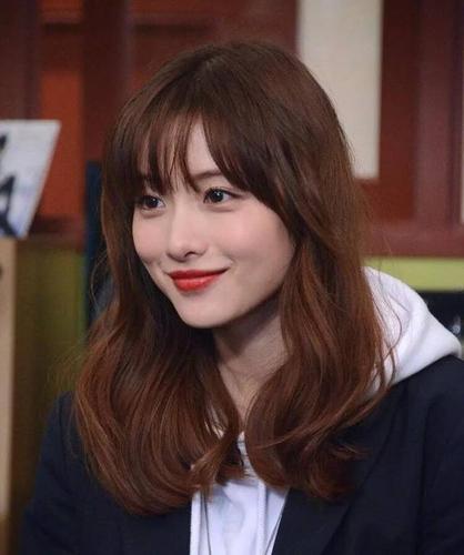 "国民妖精"石原里美,25岁得病,母亲患癌,她说:"爆红之