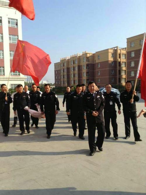 九九重阳节 情暖福心院--奎屯监狱监狱长何军又一次亲自带领干警,医疗