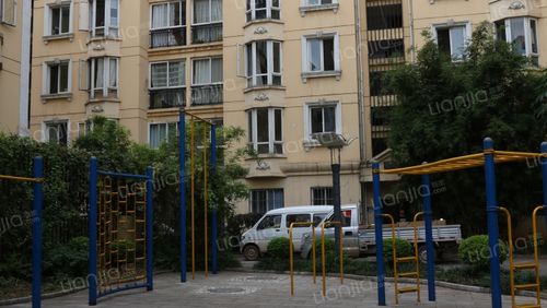 昆明金色家园东区房价怎么样金色家园东区房源户型图小区车位交通地址