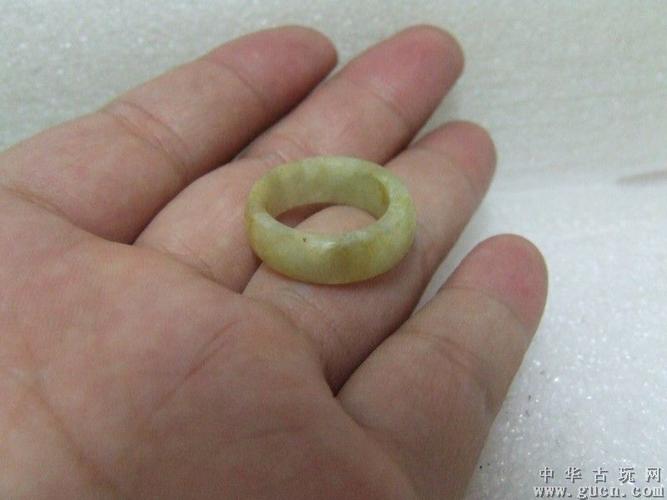 出土的清代老玉戒指