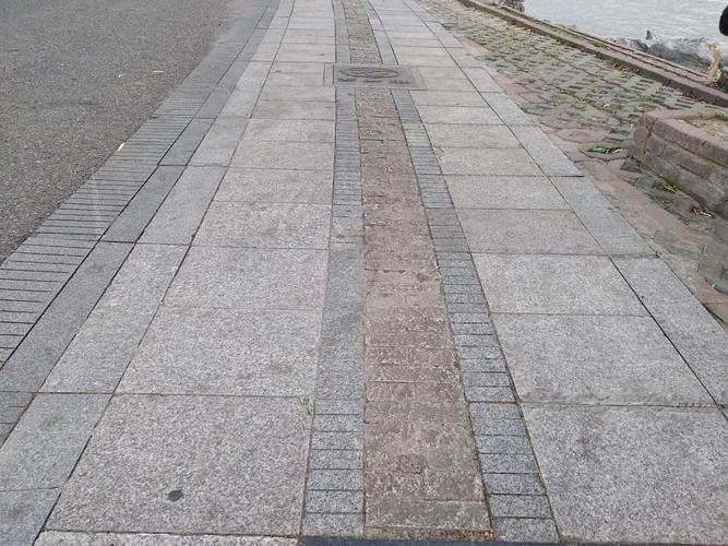 花岗岩步道