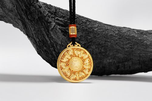 素与简-非遗古法黄金花丝工艺产品摄影-珠宝首饰场景图