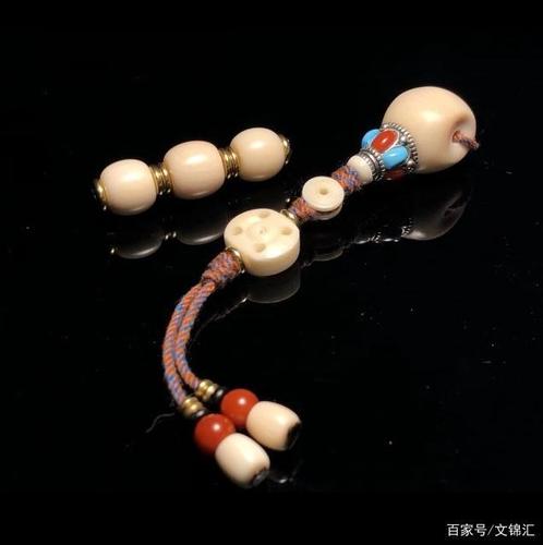 「文玩」浅谈文玩配饰的搭配