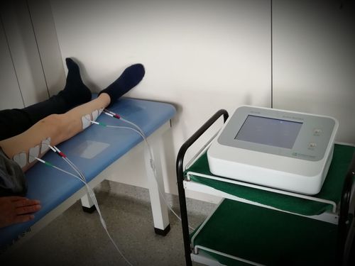 肌电生物反馈治疗仪