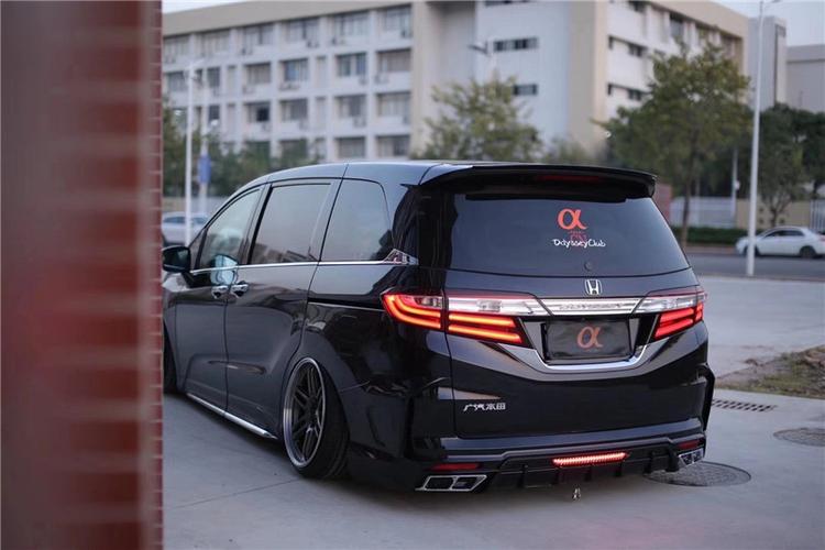 本田奥德赛改装案例 气动避震低姿态改装风格