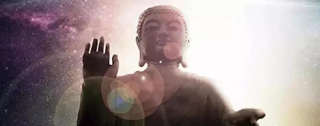 因果通三世,今生的命运很大程度上受到过去世的因影响,而今生的行为又