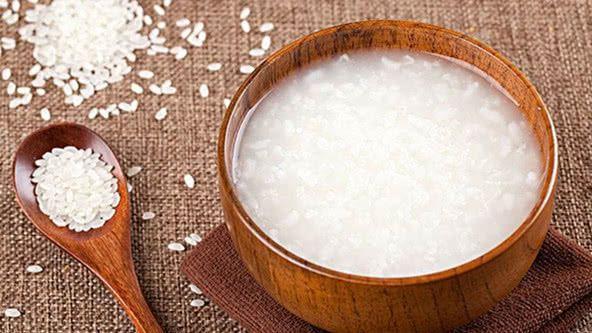 早餐不但要少喝白米粥,这3种食物也尽量少碰,麻烦正确对待