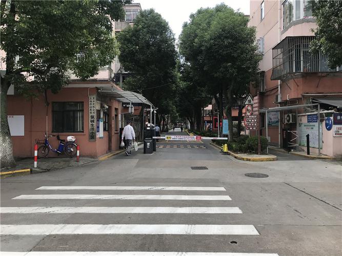 2020年12月1日至12月4日一拍-上海市闵行区剑川路50弄89号406室(氯碱