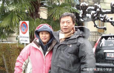 2002年老婆外遇,遭揭发狂吞药,成农民的廖伟雄直言:养家很艰难