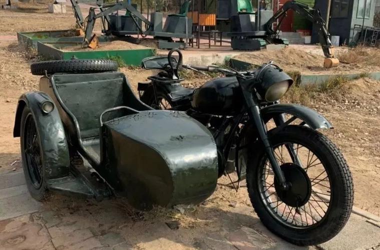 当然中国也并不是三轮车军用的开拓者.